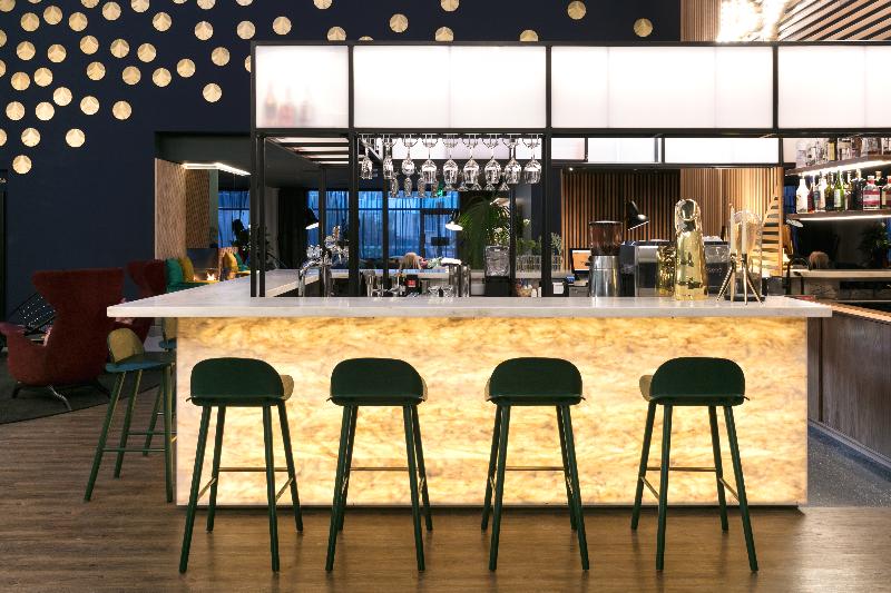 בית מלון כפרי Naumi  Auckland Airport