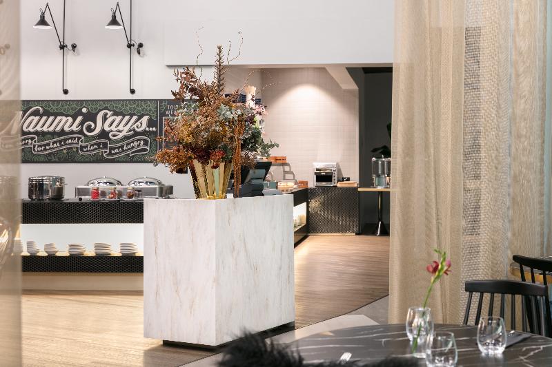 בית מלון כפרי Naumi  Auckland Airport