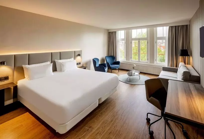 ホテル NH Amsterdam Schiller