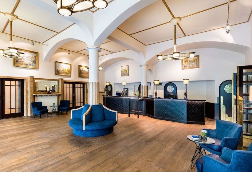 Hotel NH Amsterdam Schiller