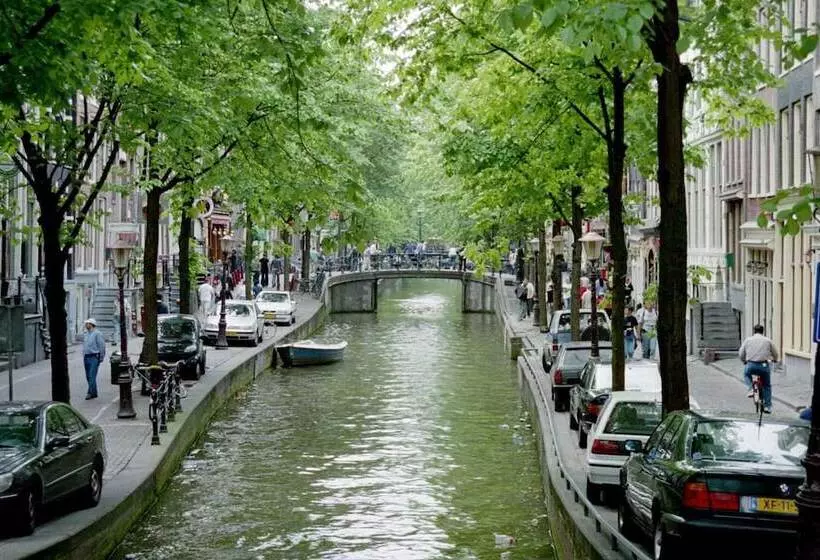 ホテル NH Amsterdam Schiller