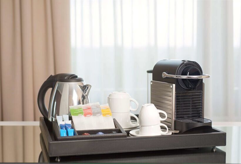 Hotelli NH Capelle Rotterdam