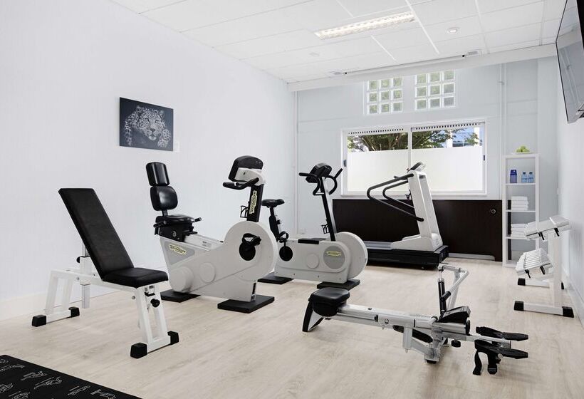 Hotelli NH Capelle Rotterdam