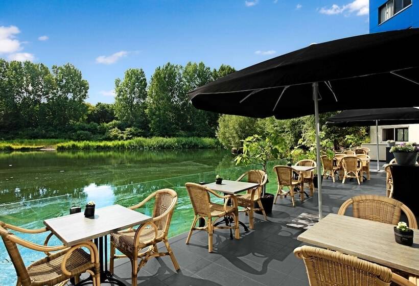 Hotelli NH Capelle Rotterdam