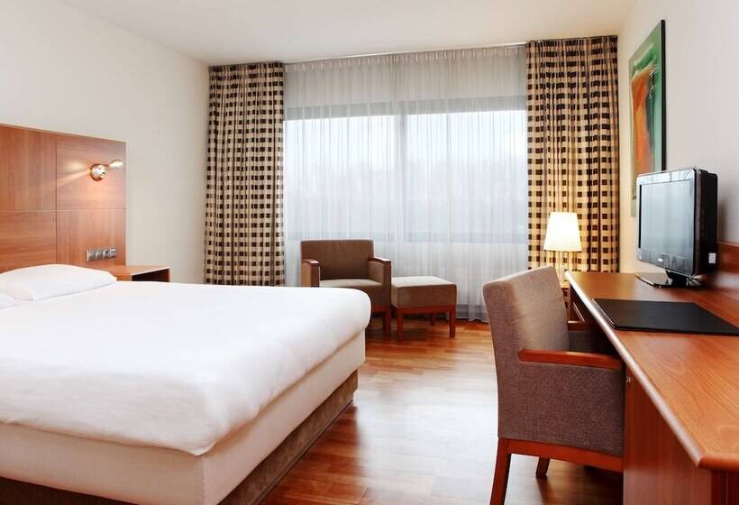 Hotelli NH Capelle Rotterdam