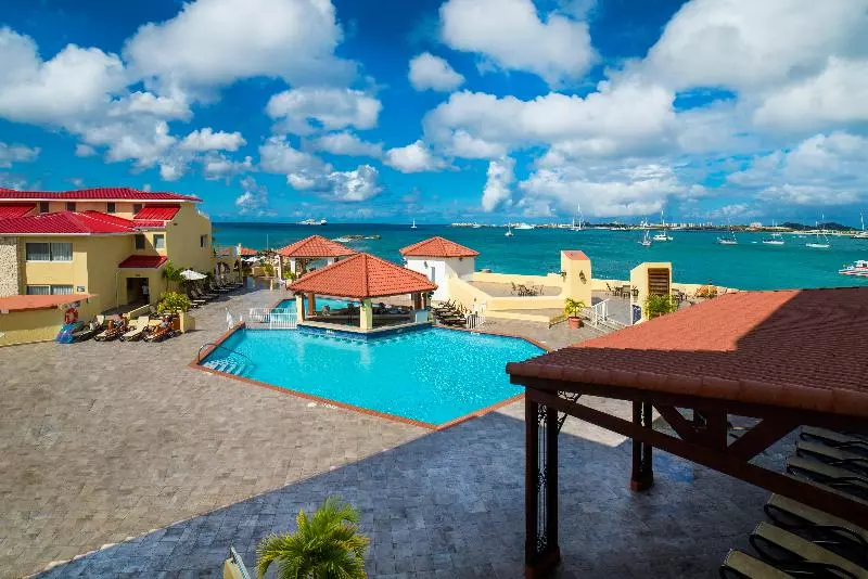 Hotel Simpson Bay Resort Marina & Spa