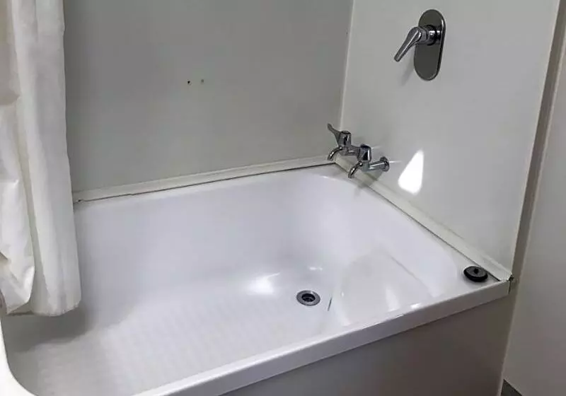 Asure Explorer Motel & Apartments