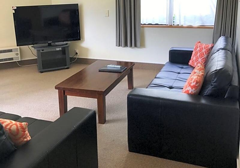 Asure Explorer Motel & Apartments