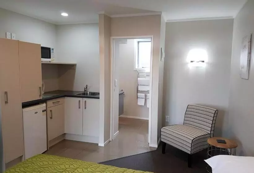 Отель Aspree Motor Inn