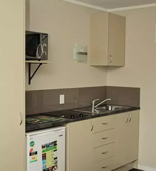 Отель Aspree Motor Inn