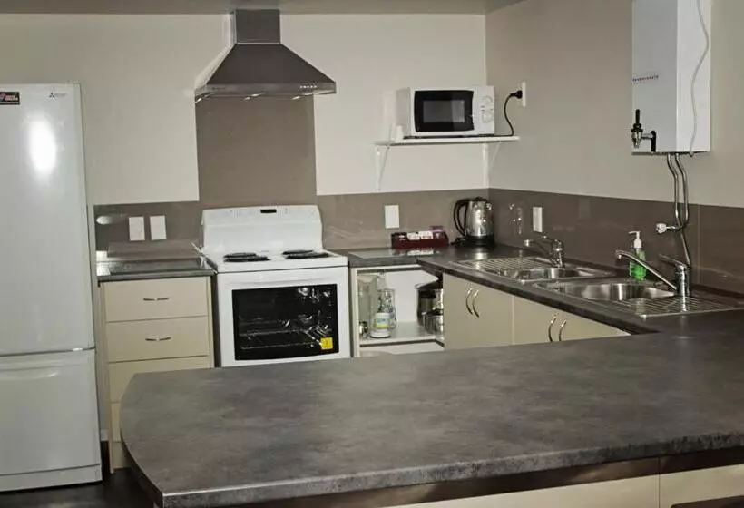 Отель Aspree Motor Inn