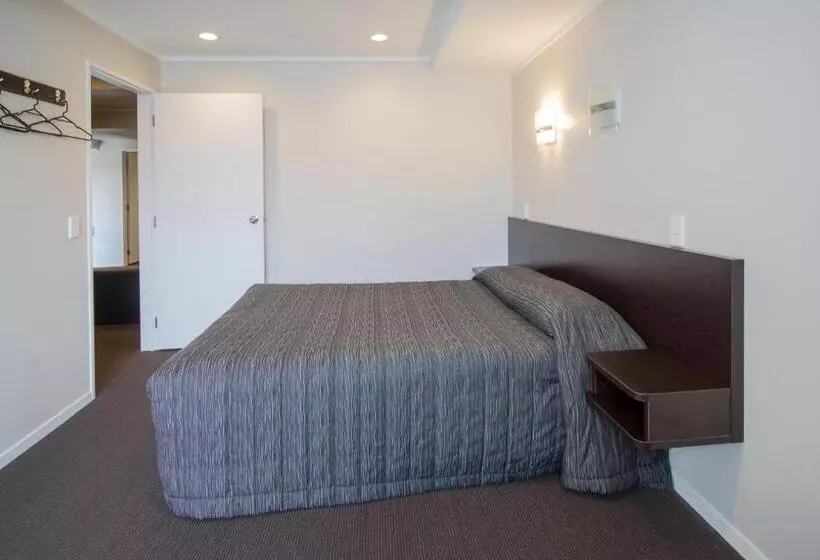 Отель Aspree Motor Inn