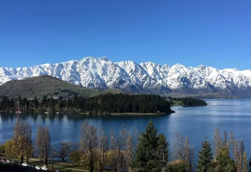 Copthorne Hotel & Resort Lakefront Queenstown