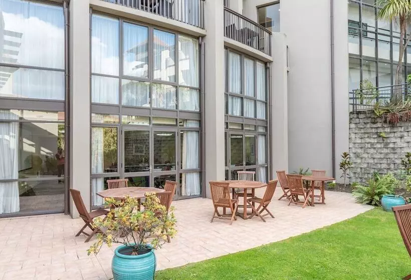 Copthorne Hotel & Resort Lakefront Queenstown