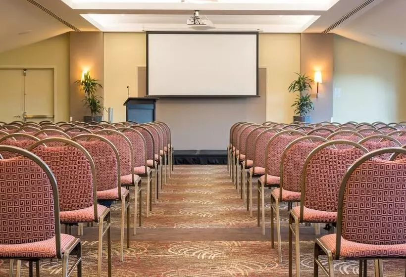 Copthorne Hotel & Resort Lakefront Queenstown