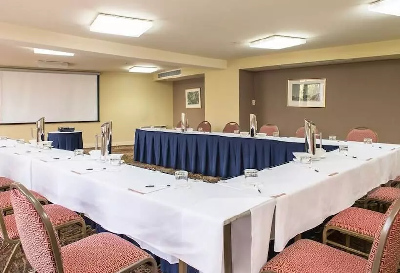 Copthorne Hotel & Resort Lakefront Queenstown