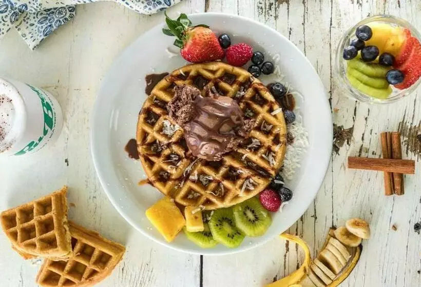 هتل Coral By The Sea