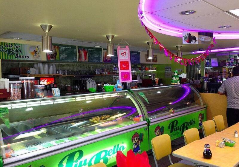 هتل Coral By The Sea