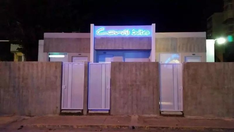 هتل Coral By The Sea