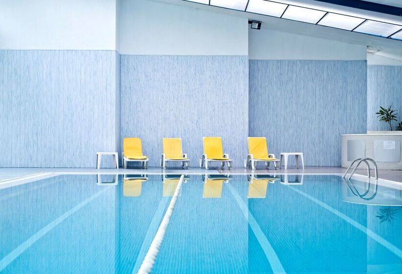 هتل Golden Tulip Porto Gaia