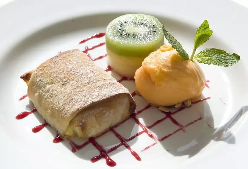 בית מלון כפרי Golden Tulip Porto Gaia