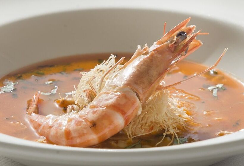 هتل Golden Tulip Porto Gaia