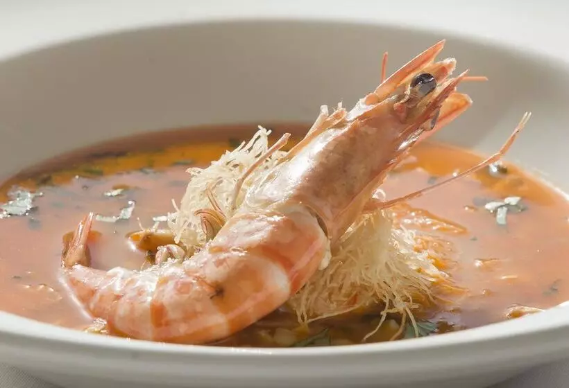 בית מלון כפרי Golden Tulip Porto Gaia