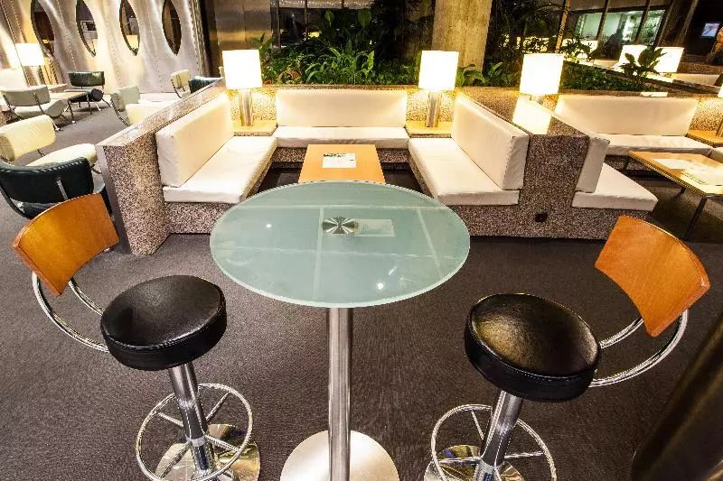 Отель Holiday Inn Lisbon Continental, An Ihg