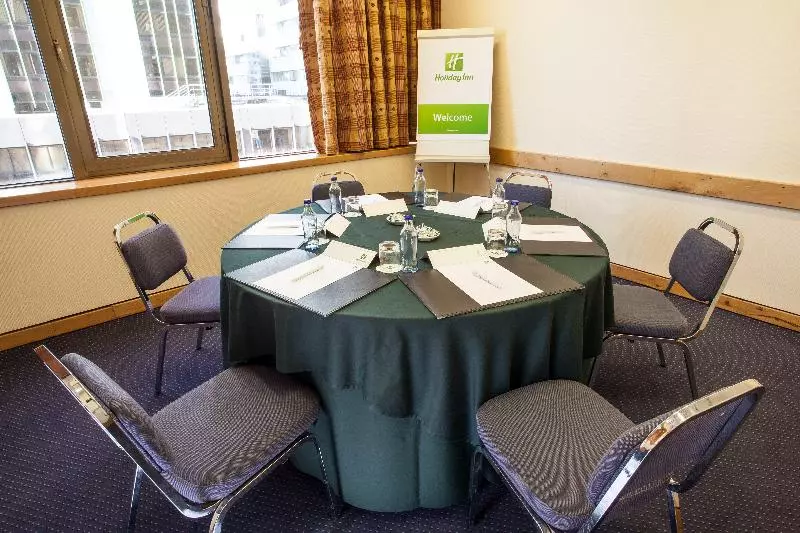 Отель Holiday Inn Lisbon Continental, An Ihg