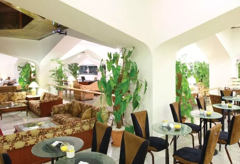 Pearl Continental Hotel, Karachi