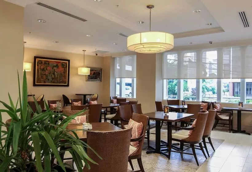 호텔 The Executive