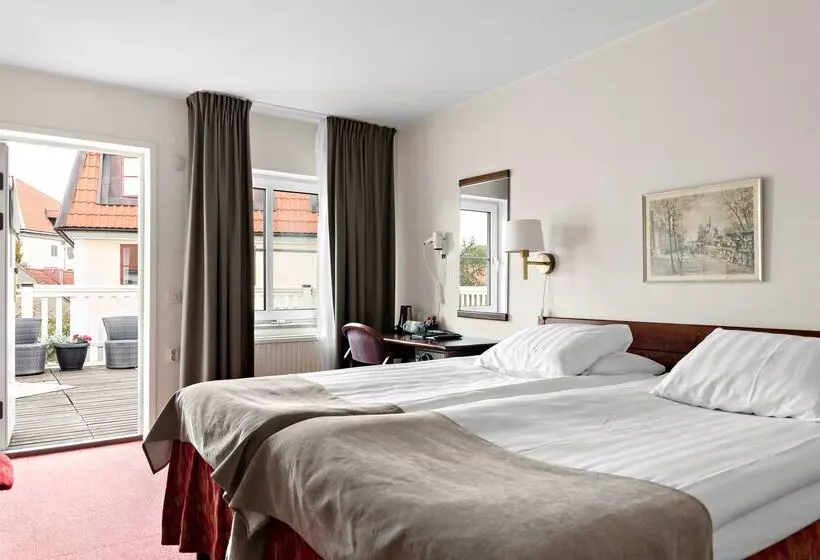 בית מלון כפרי Best Western Strand