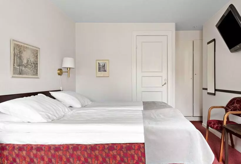 בית מלון כפרי Best Western Strand