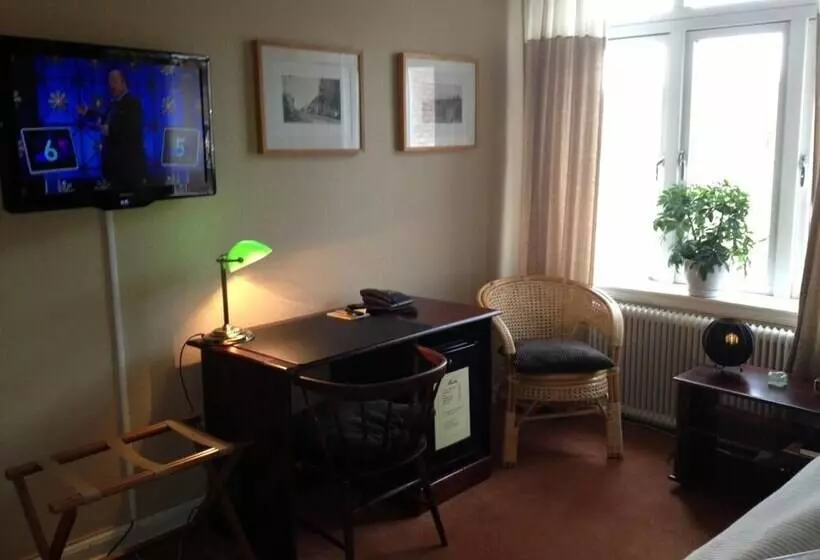 בית מלון כפרי Lilton