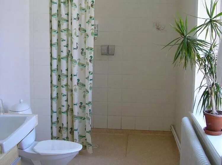 בית מלון כפרי Lilton