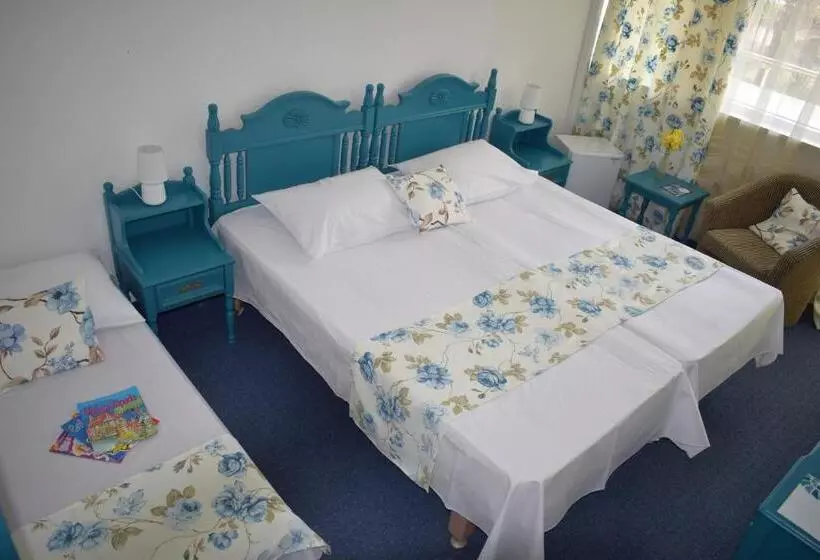 酒店 Miorita Neptun