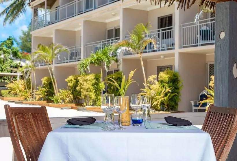 هتل Moana Sands Beachfront