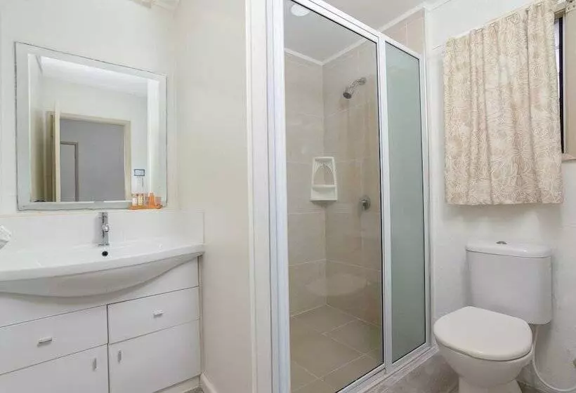 هتل Moana Sands Beachfront