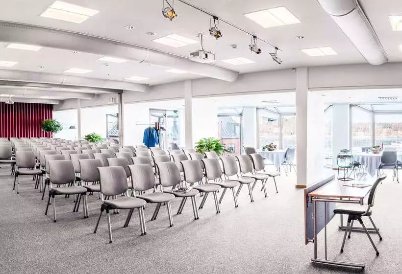 Quality Hotel Waterfront