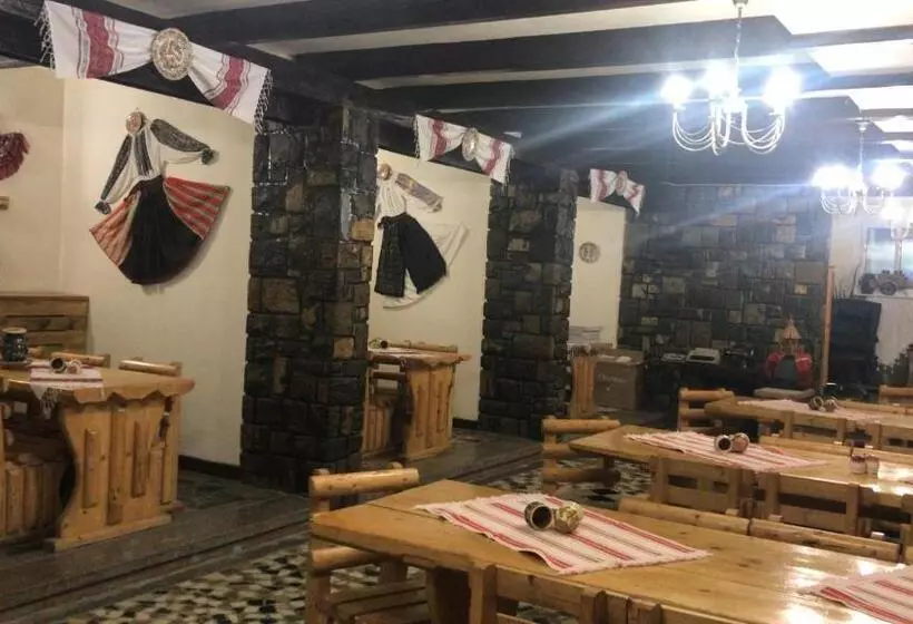 Motel Hanul Izvorul Rece Sinaia