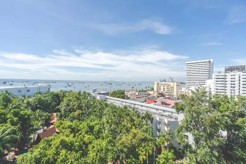 Avani Pattaya Resort