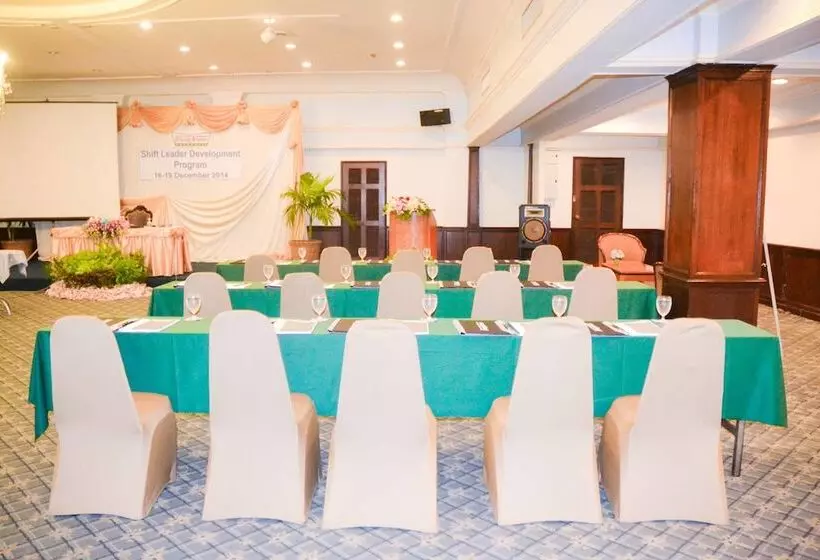 Ambassador Hotel Bangkok   Sha Extra Plus