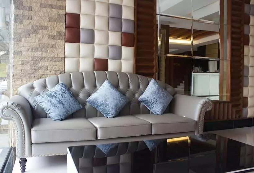 Отель Hatyai Holiday