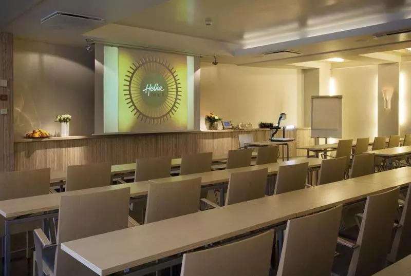 هتل Helka