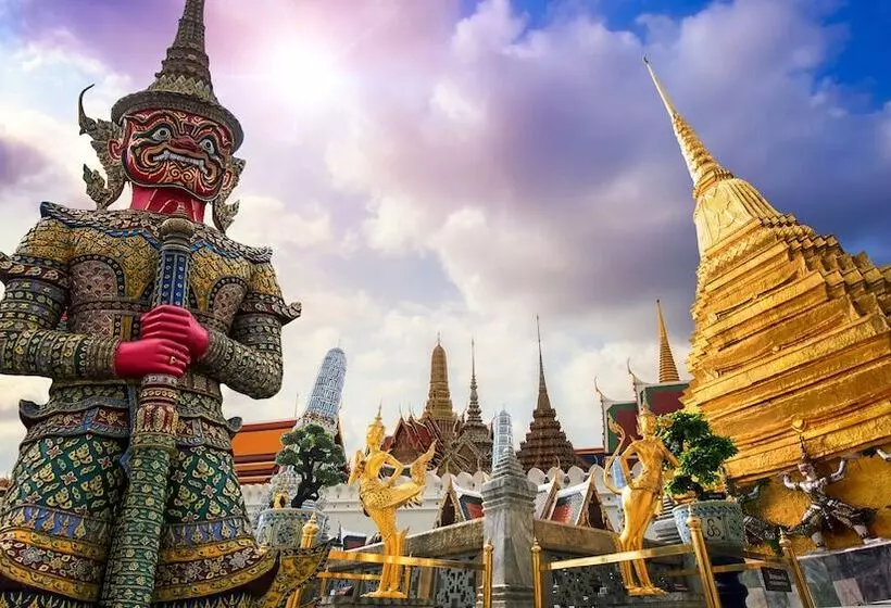 هتل Holiday Inn Bangkok, An Ihg