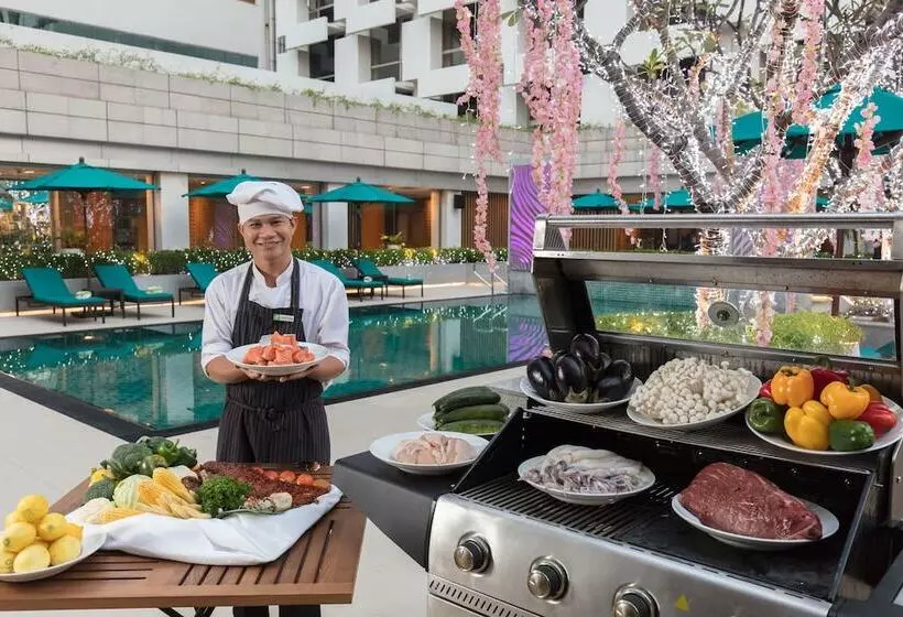 هتل Holiday Inn Bangkok, An Ihg