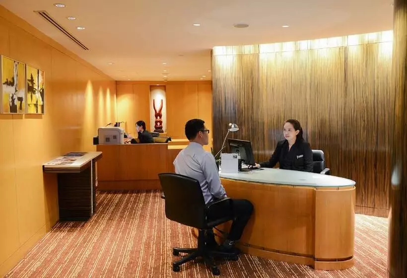 هتل Holiday Inn Bangkok, An Ihg