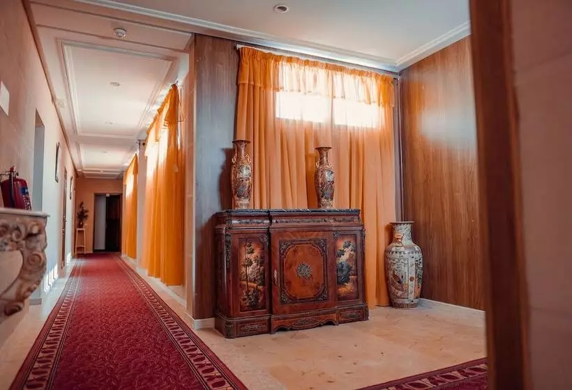 هتل Hôtel Oasis Gabes