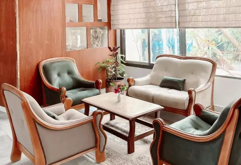 هتل Hôtel Oasis Gabes