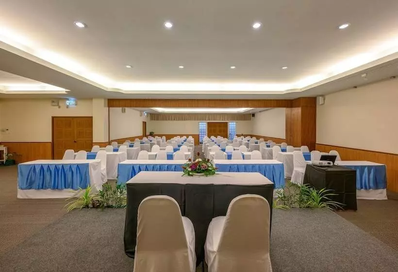 Patong Lodge Hotel   Sha Extra Plus